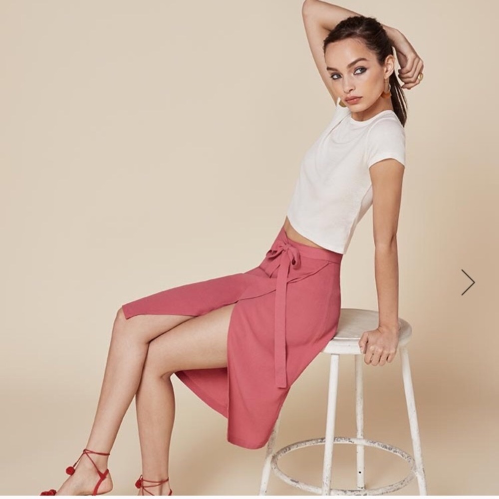 ✨Reformation Wesley Skirt